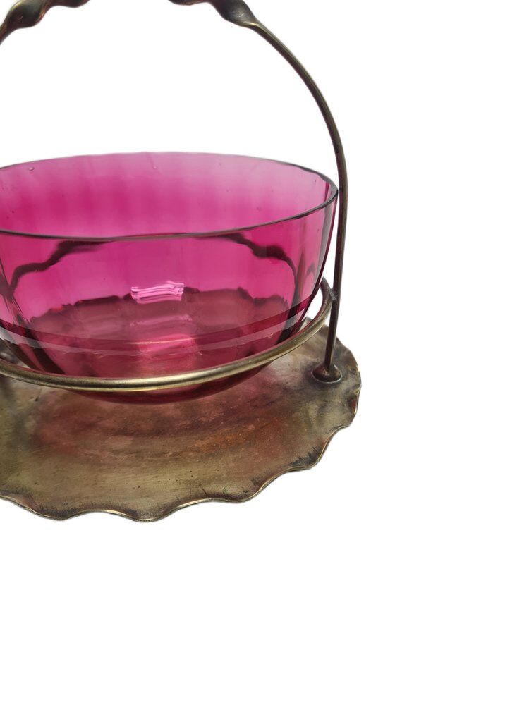 Antique Art Nouveau British basket, 1900s