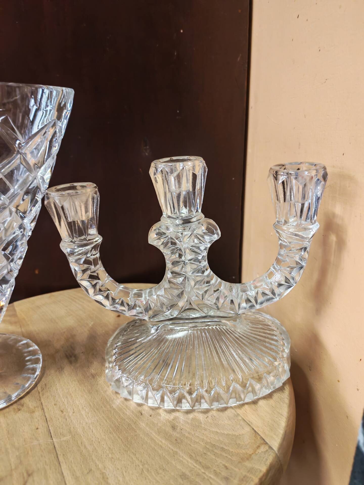Candelabrum and fan vase in glass and crystal Art Deco style