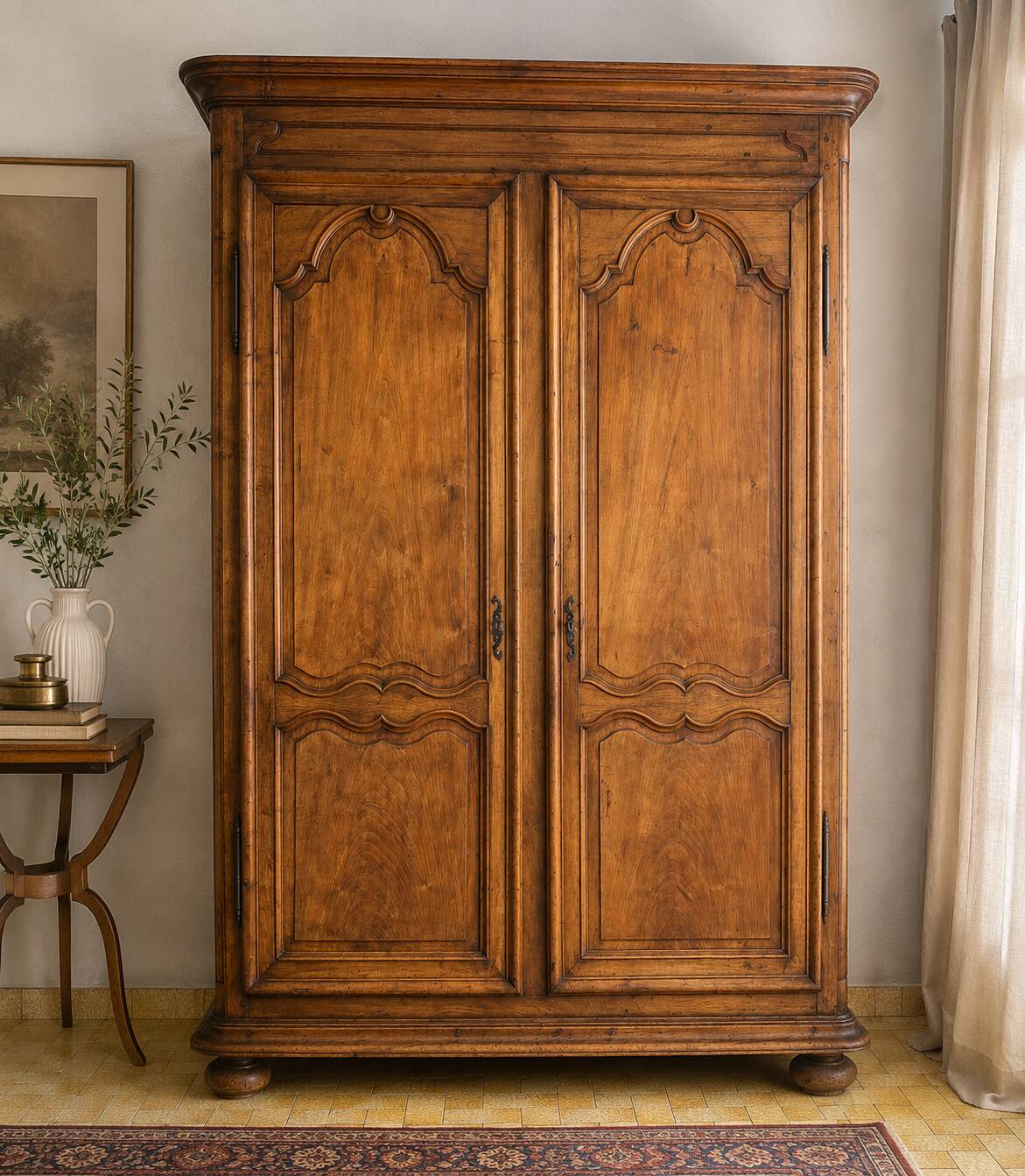 Large antique wardrobe in solid oak, Provincial Louis XV style, disassembled.