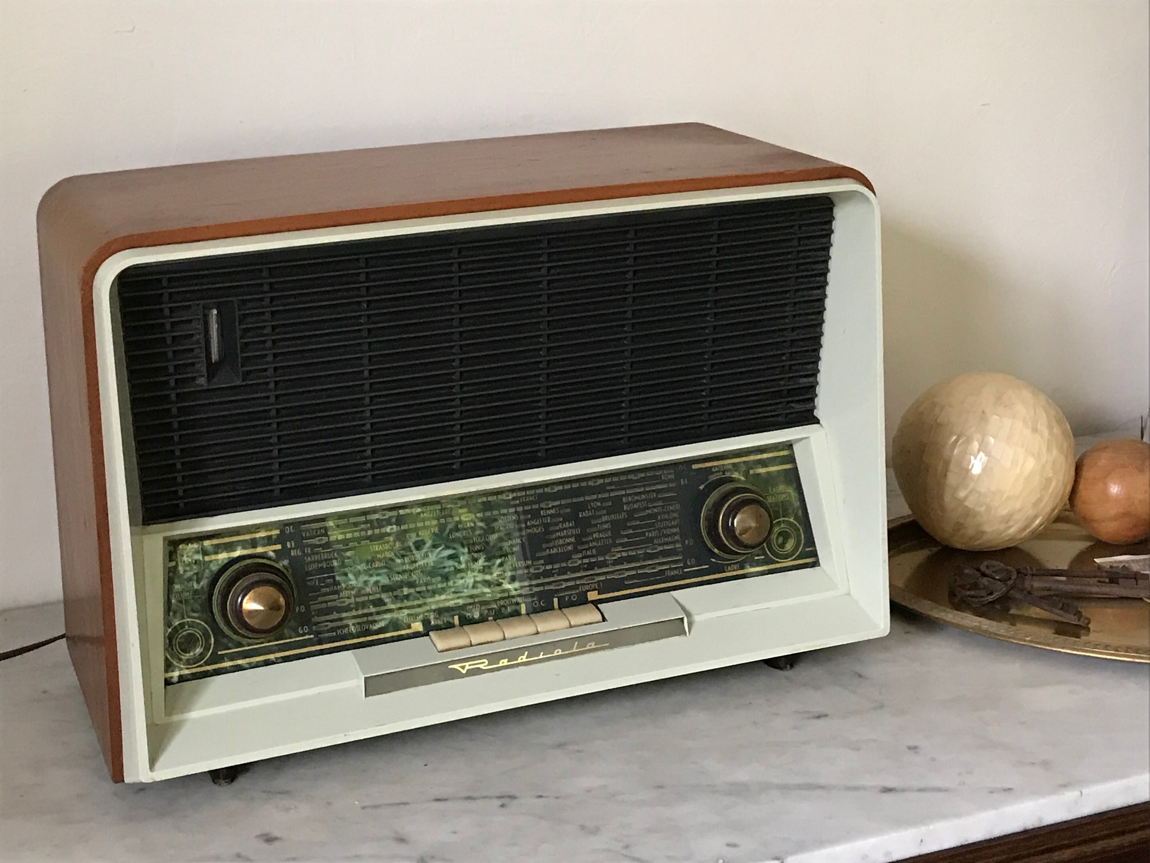 Radio station -TSF- vintage