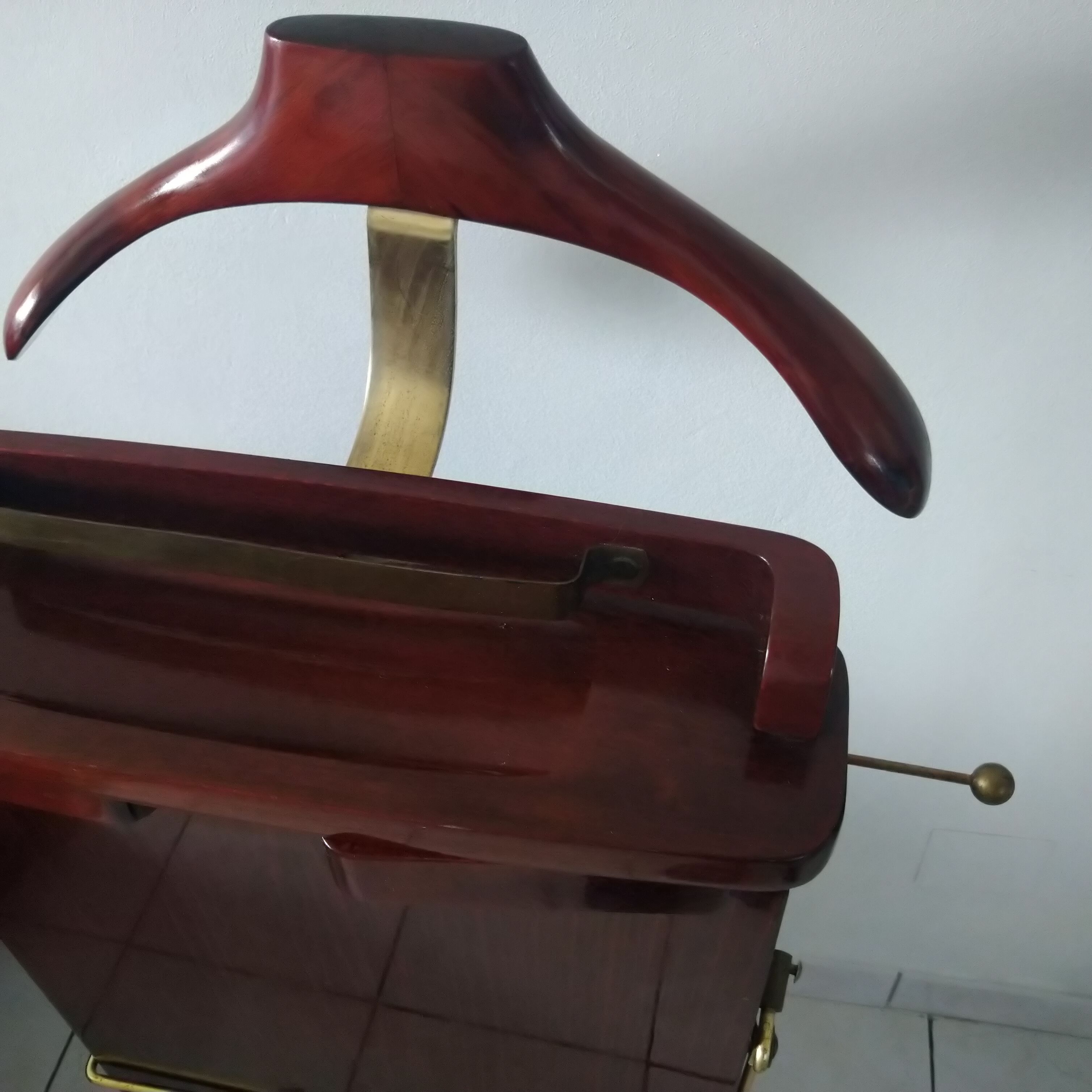 Room valet Reguitti Fratelli