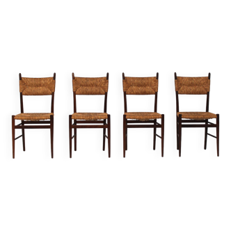 Ensemble de 4 chaises italiennes du milieu du siècle en noyer avec sièges en jonc