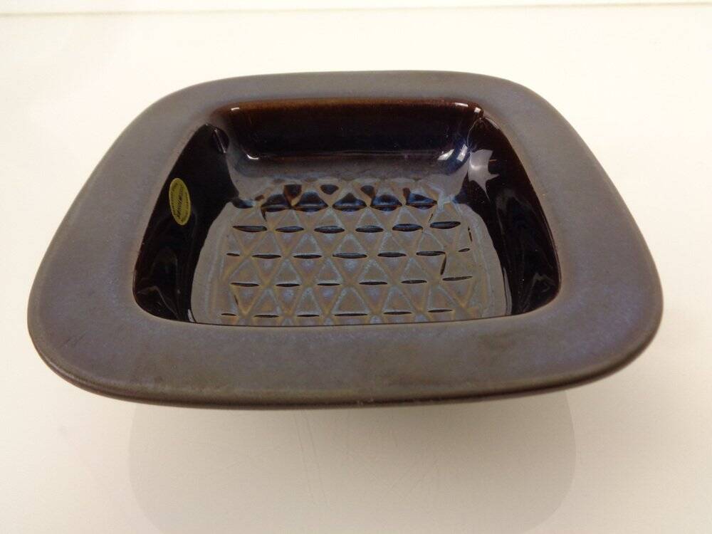 Danish studio ceramic bowls by Einar Johansen for Soholm Stentoj, 1960s, set of 2.