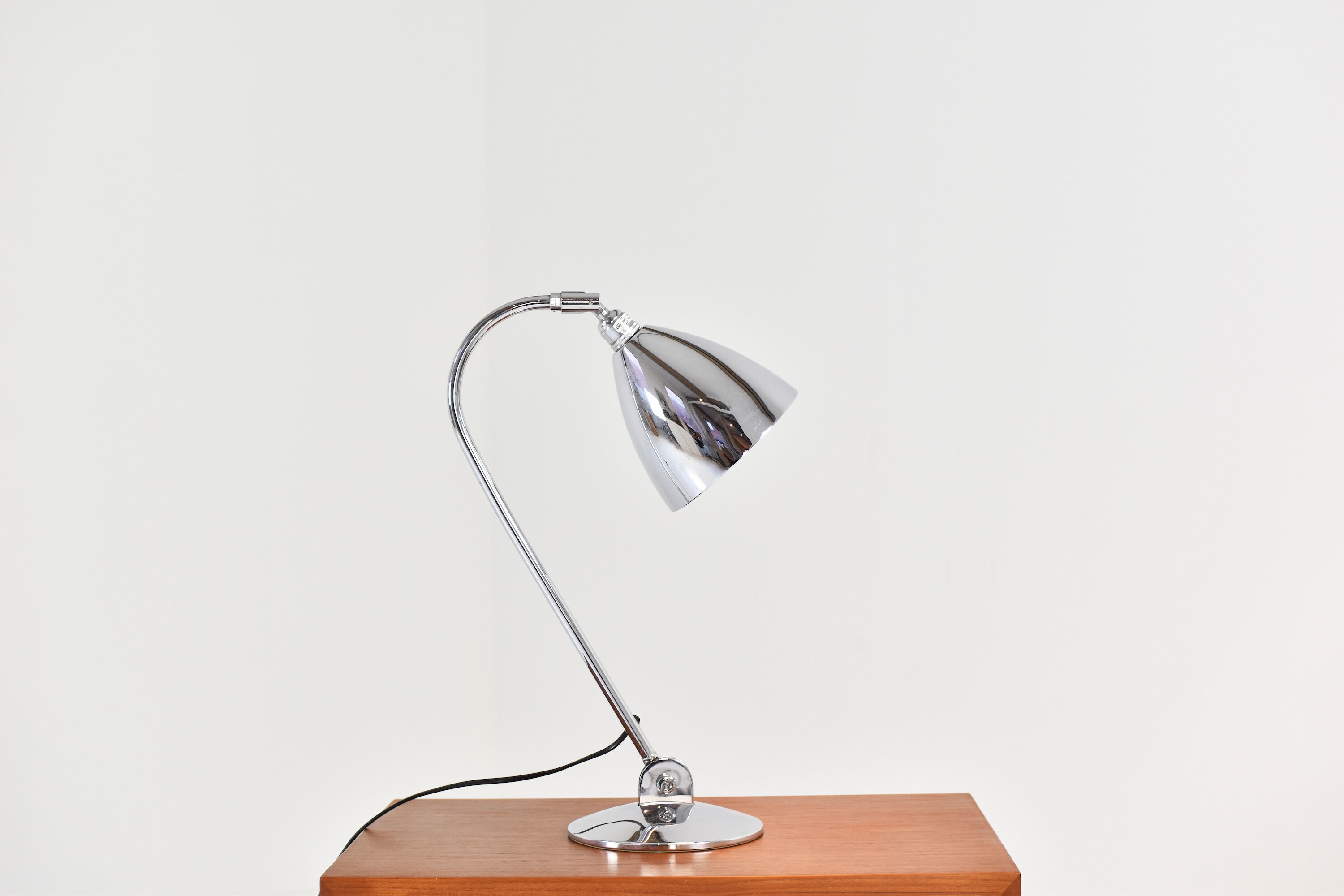 Lampe de bureau chromée du Royaume-Uni des années 1960