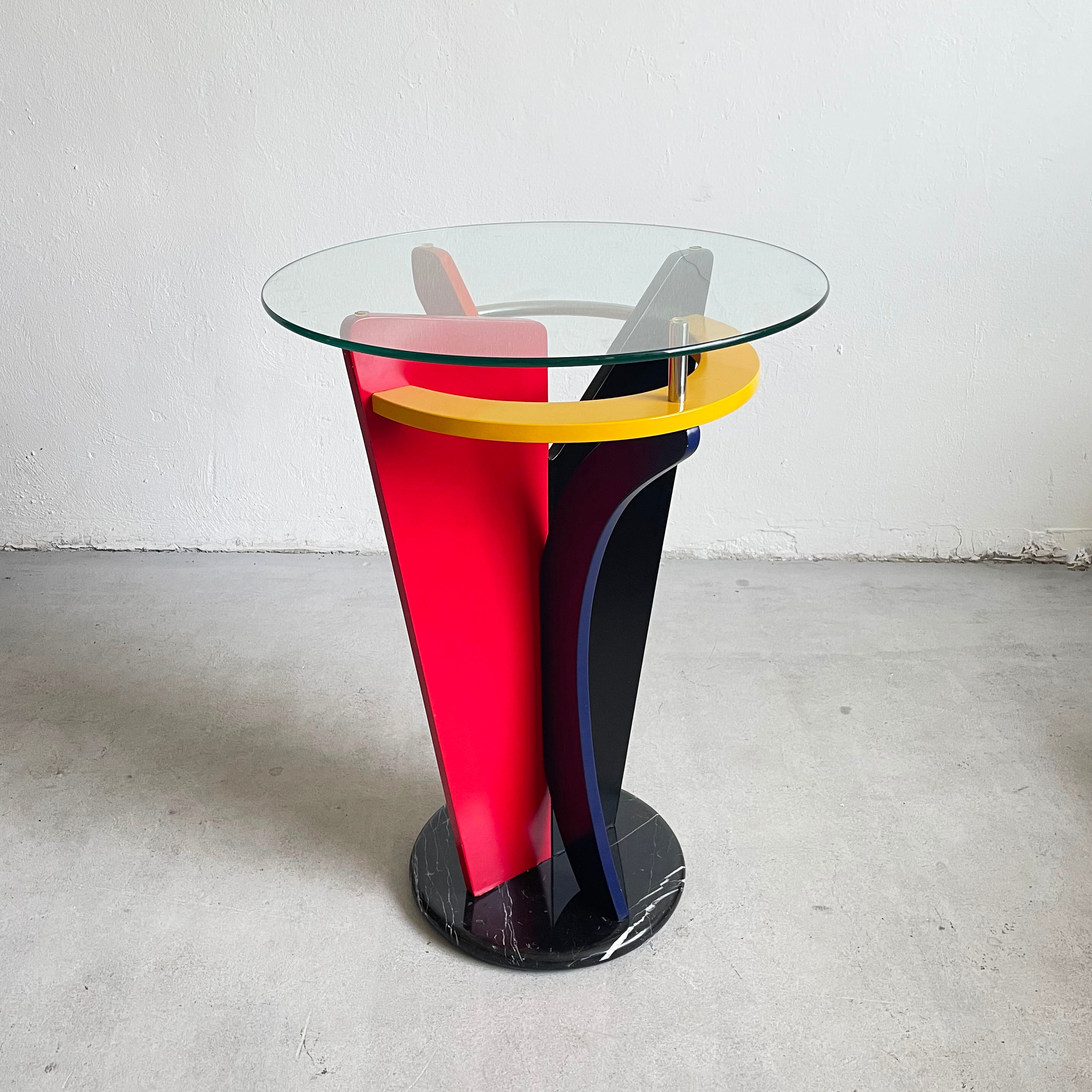 Postmodern Multicolored Italian Memphis Design Pedestal Gueridon Side Table