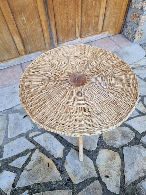 Table en rotin et osier tripode vintage