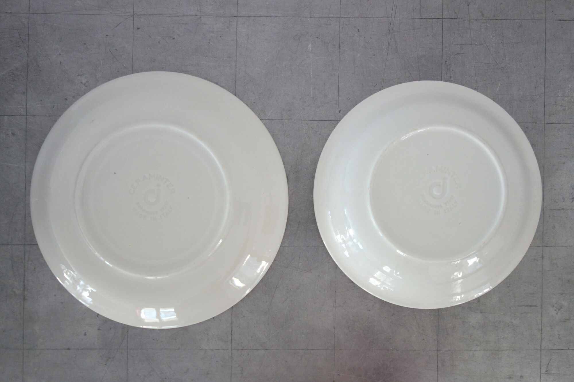 Set of 8 flat plates Ceraminter, Italy