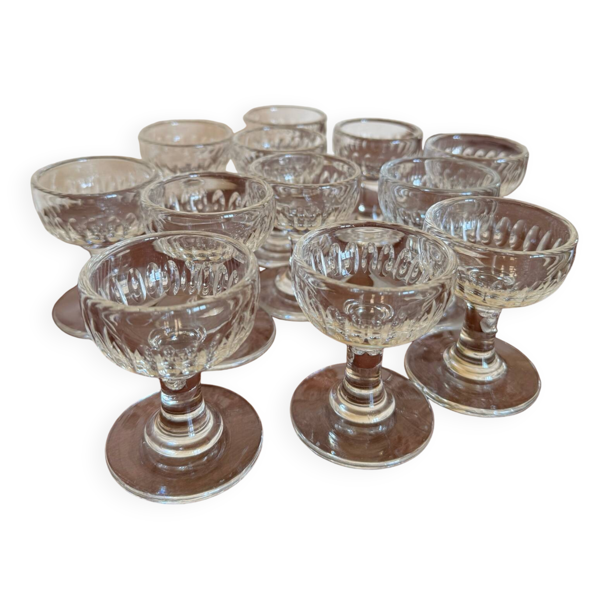 Antique crystal stemmed glasses (X12)