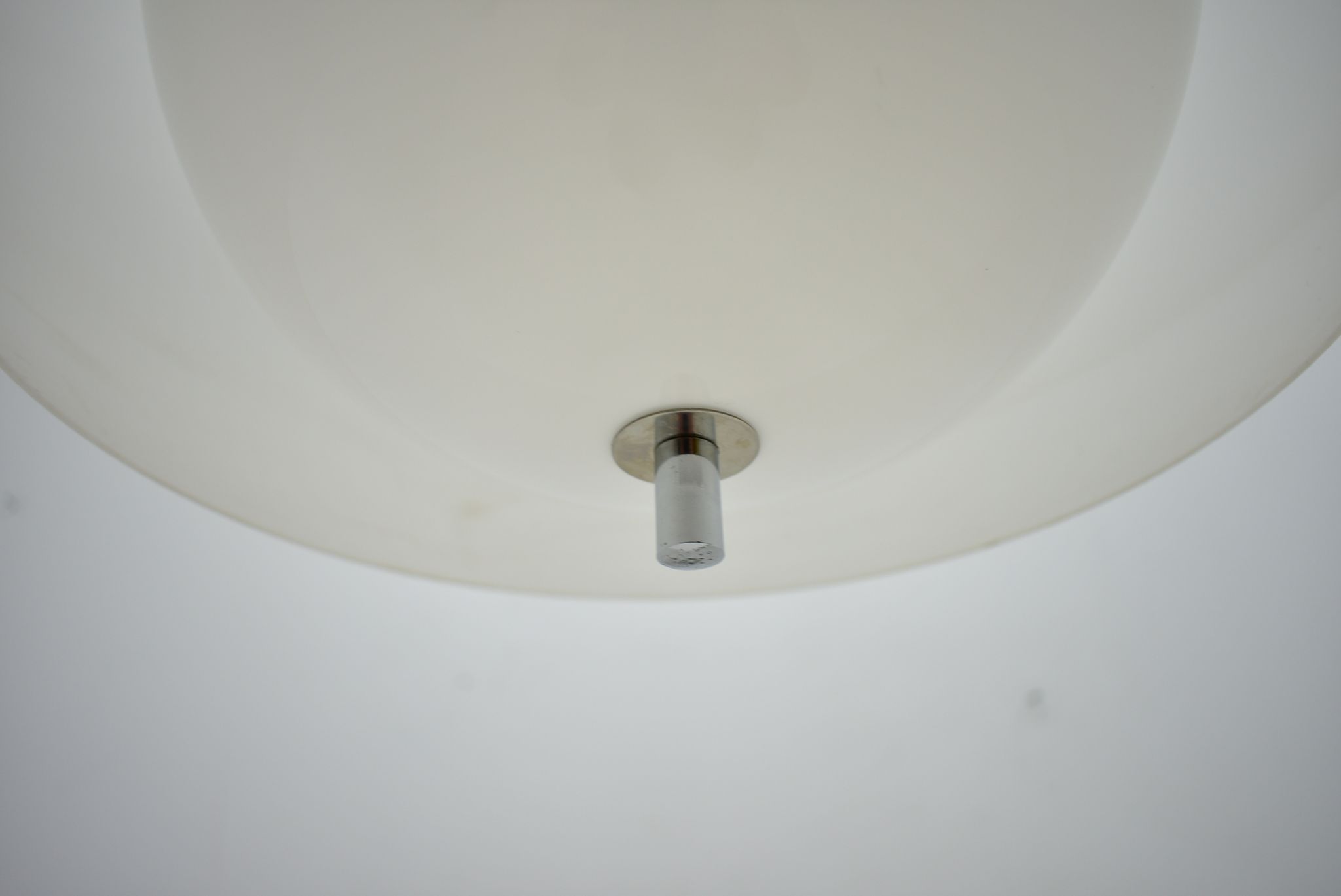 Suspension Meblo du milieu du siècle, Design Harvey Guzzini, Italie, années 1970