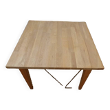 Coffee table with beech wood sheathed legs