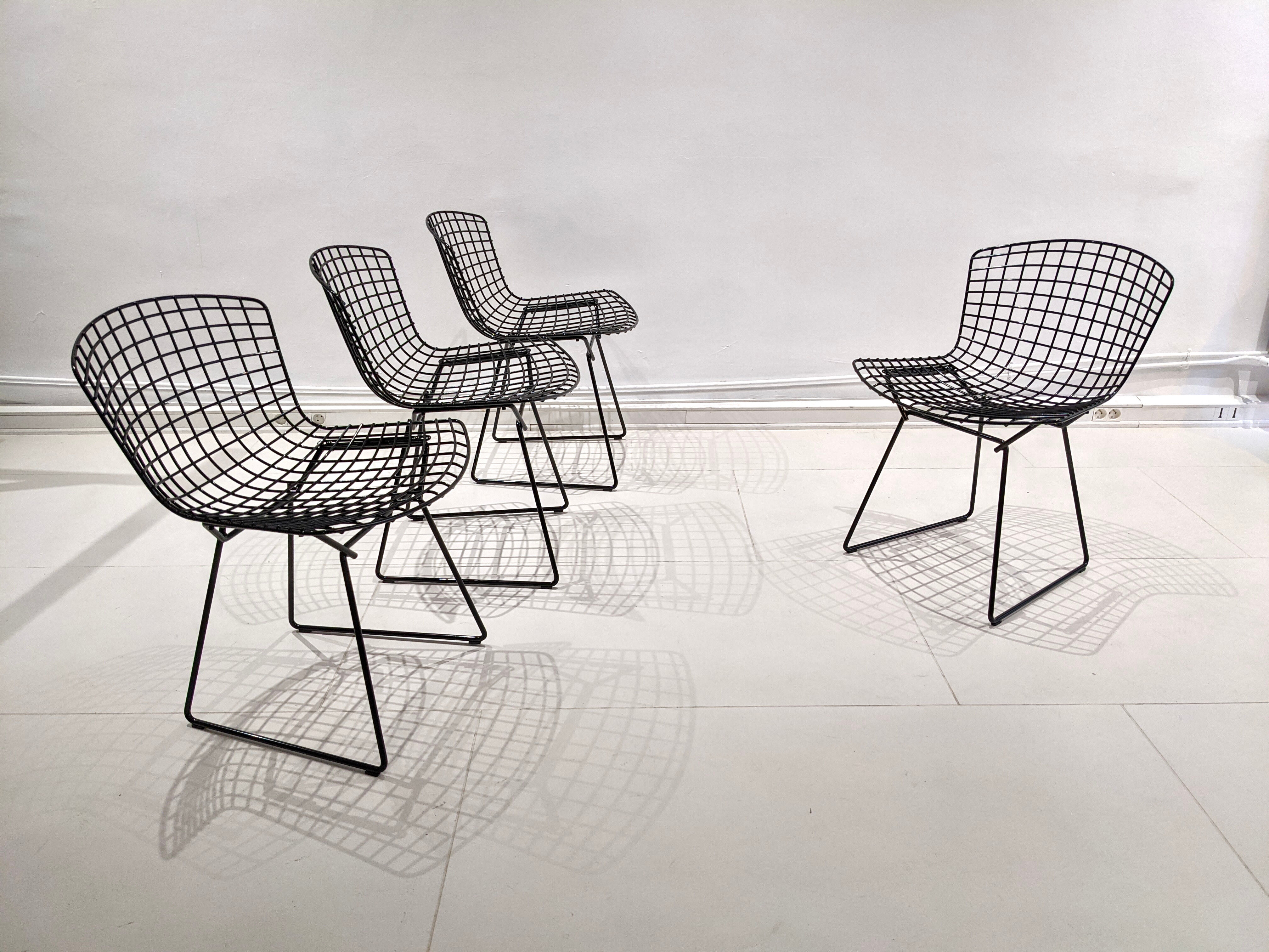 Lot of 4 chairs by Harry Bertoia 80/90