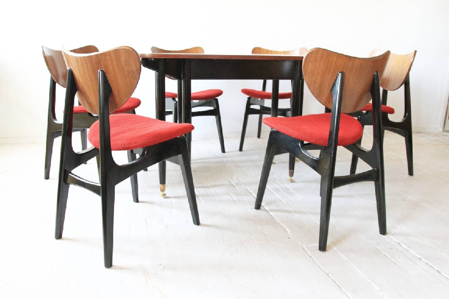 Mid-Century Drop Leaf Table with Butterfly Dining Chairs by E. Gomme for G-Plan, Set of 7