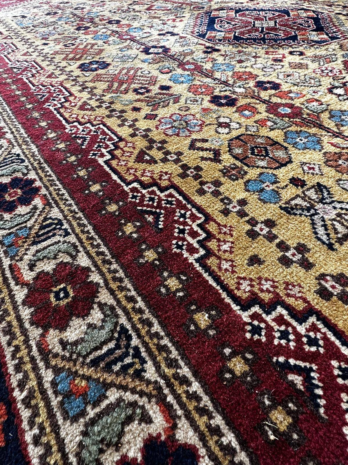 Handmade Persian carpet 182cm x 273cm