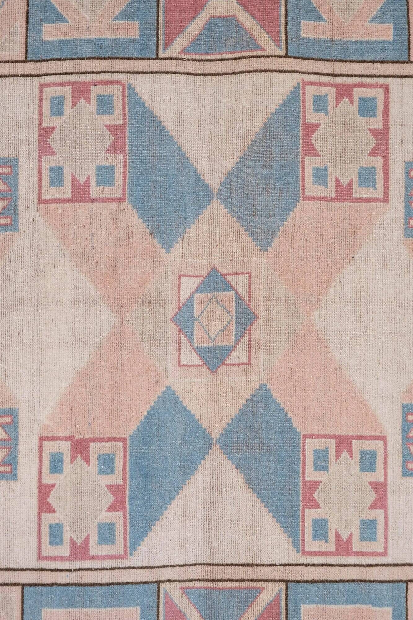 Vintage Turkish Oushak rug 175x252 cm