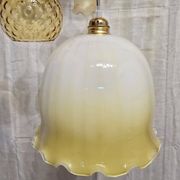 Suspension triple opaline verres ciselé et dépoli tons jaune orangé 