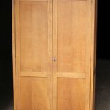 Parisian administrative cabinet from the 1950s. Blond oak.