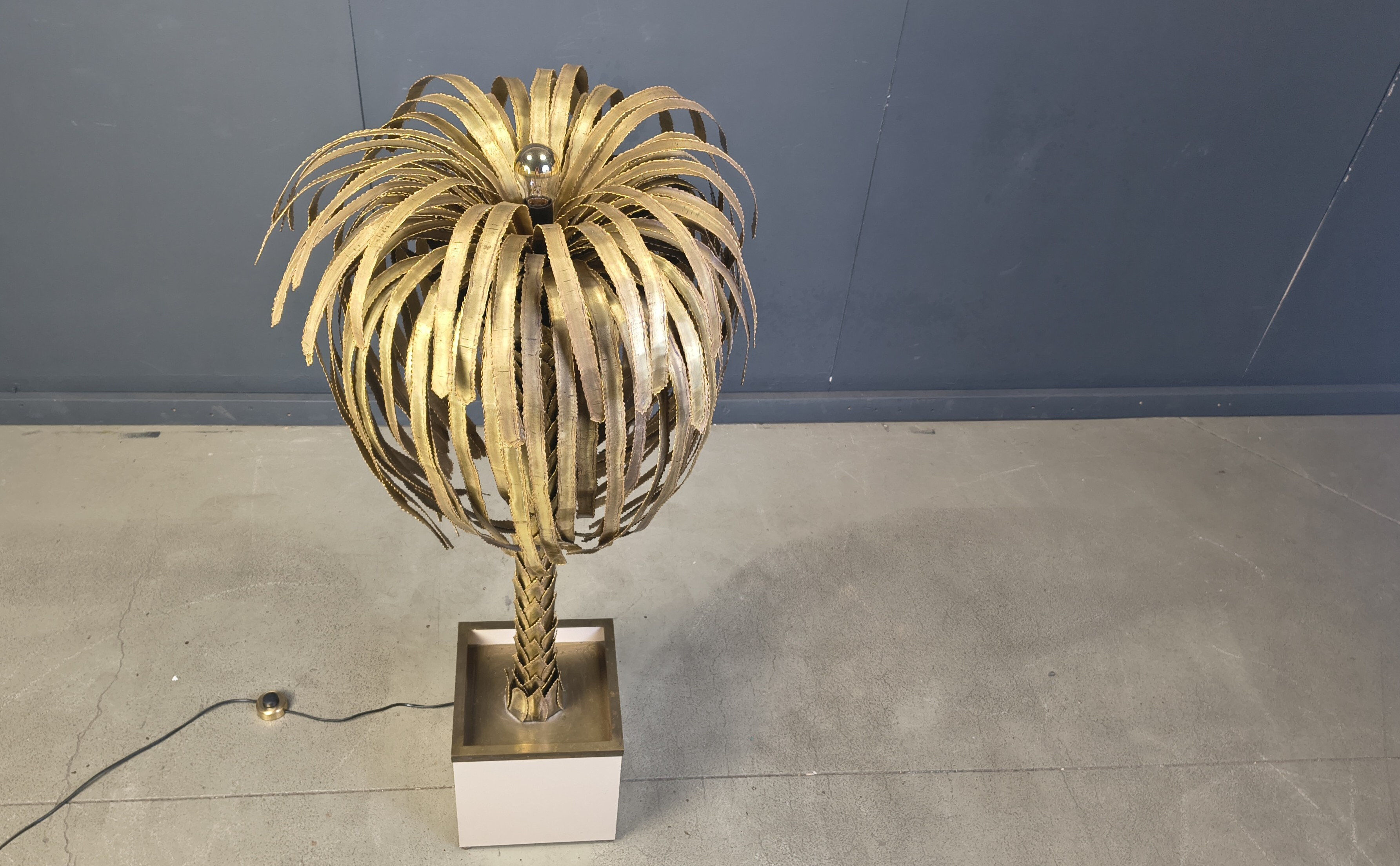 Brass palm tree floor lamp by Maison Jansen, 1970s