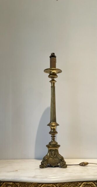 Lamp pique candle gilded bronze 60 cm, nineteenth century.