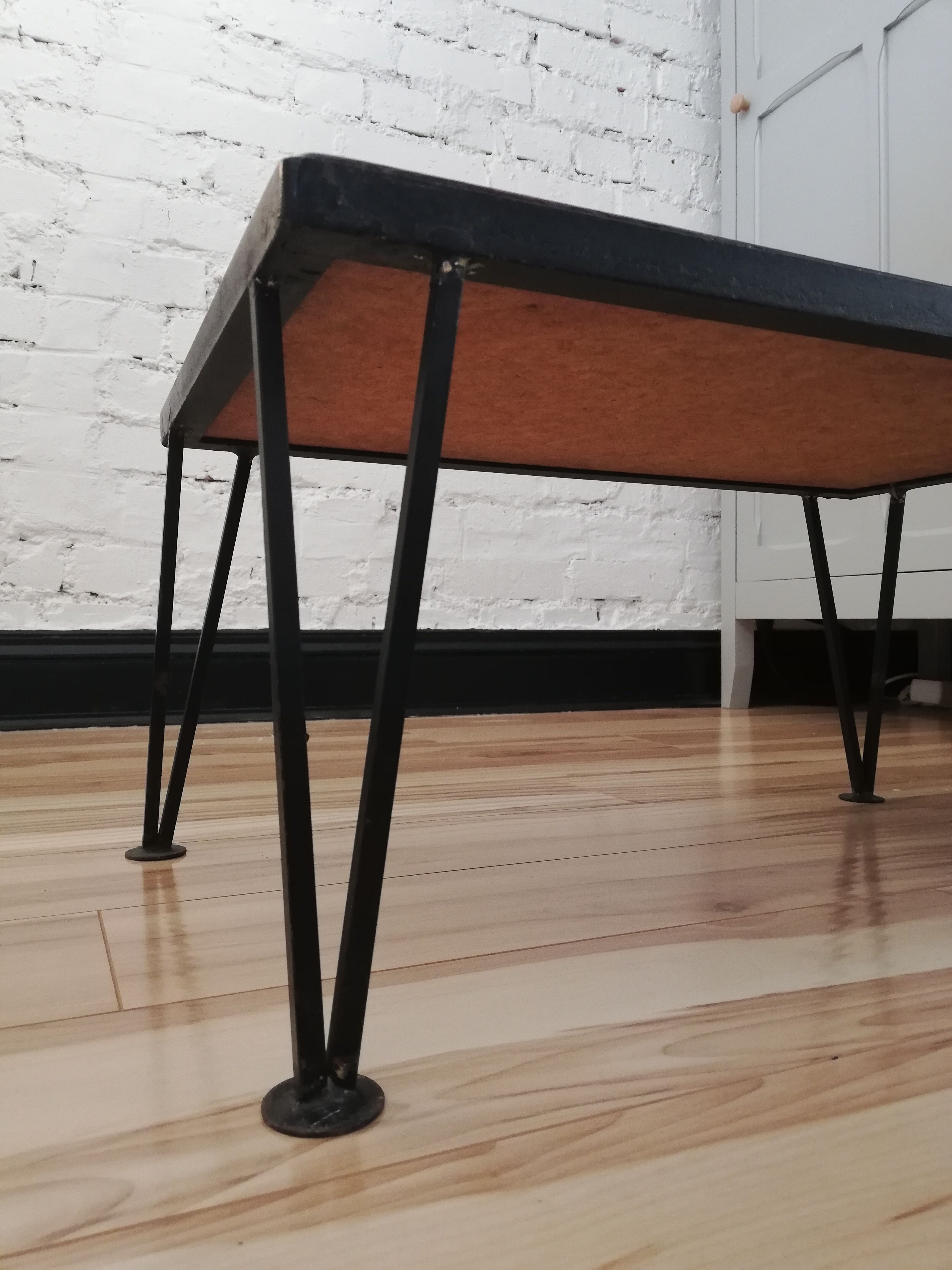 Coffee table black iron compat legs