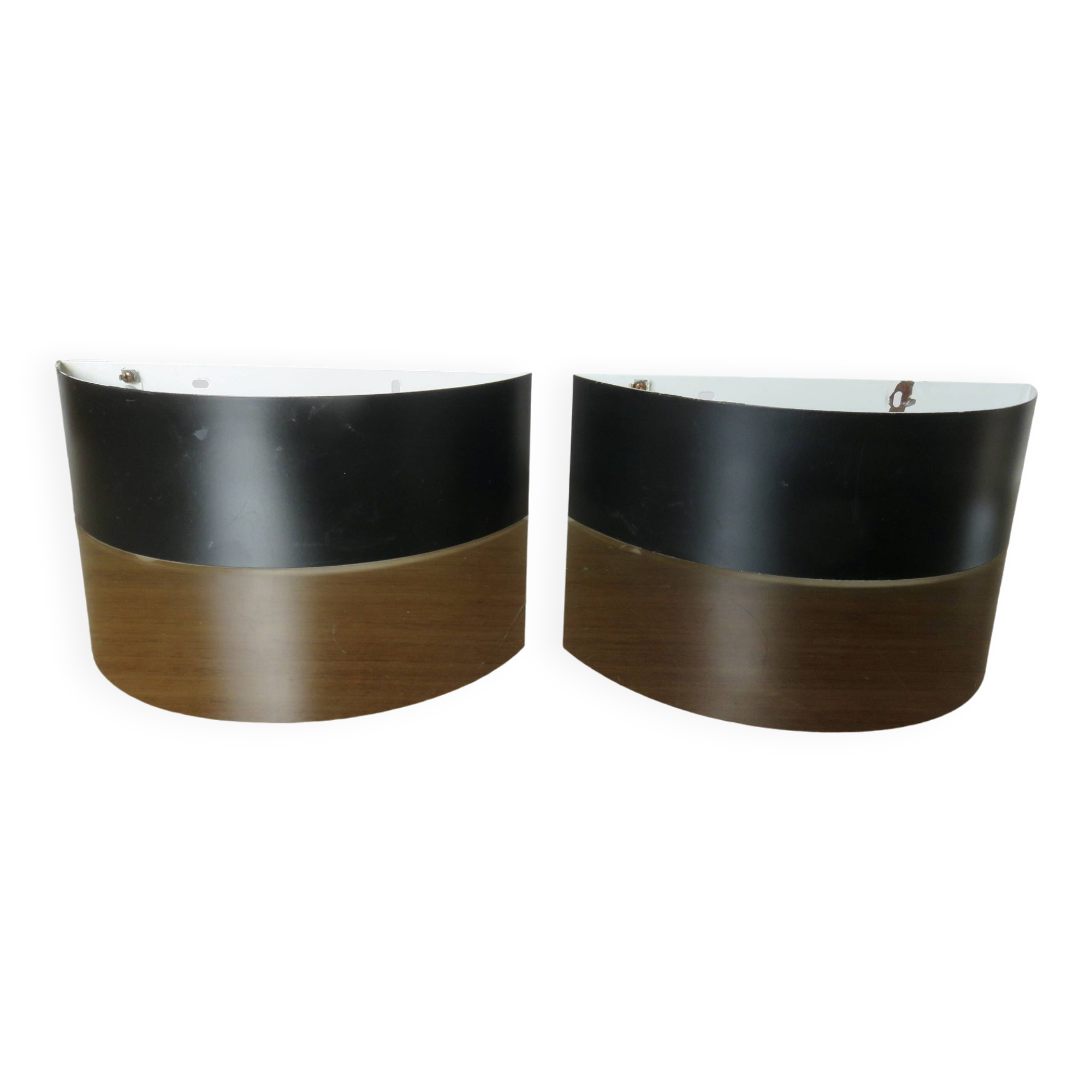 Pair of "SCE" half-moon-shaped band sconces 1980