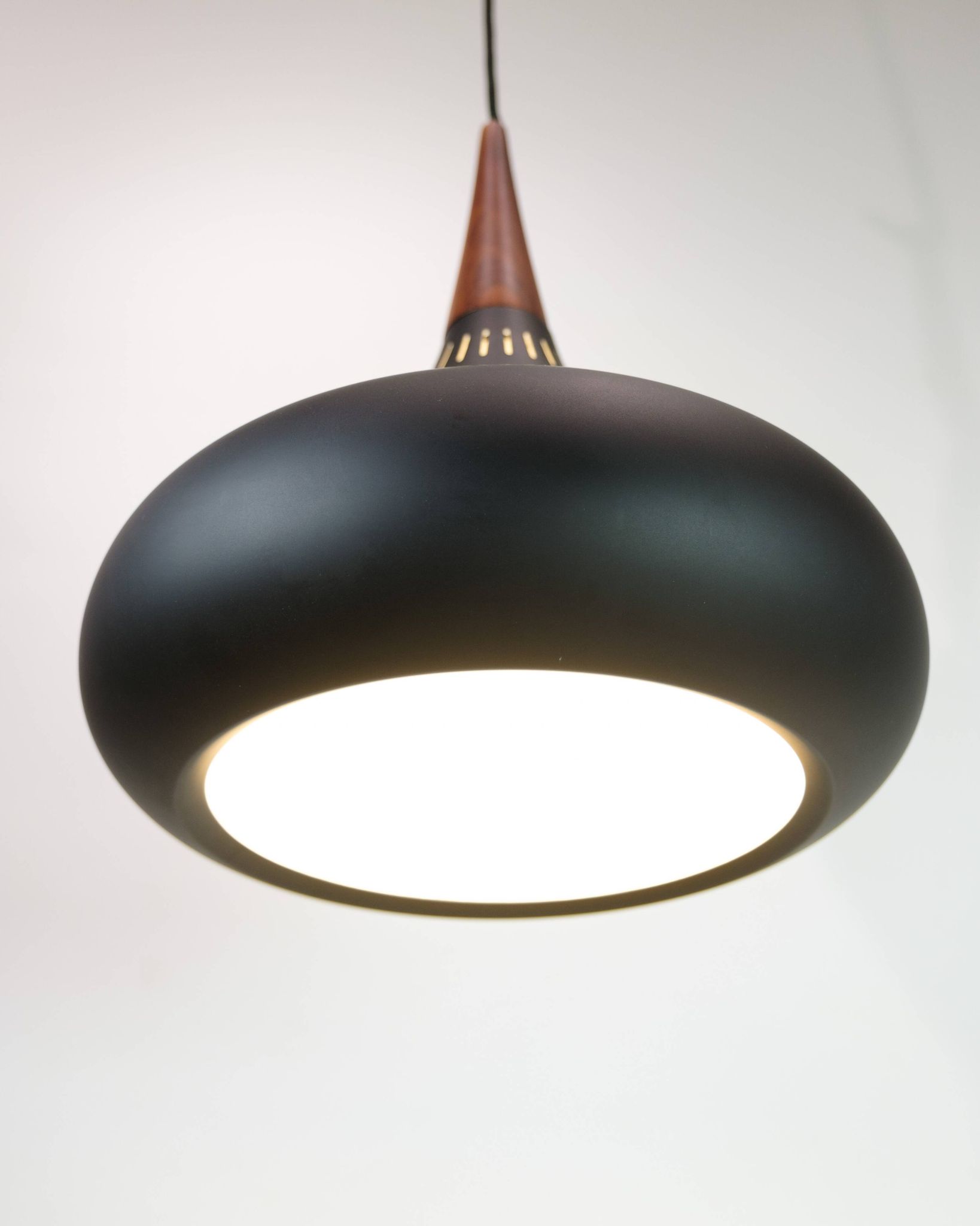 Le Pendule d'Orient de Jo Hammersborg réalisé par Fritz Hansen