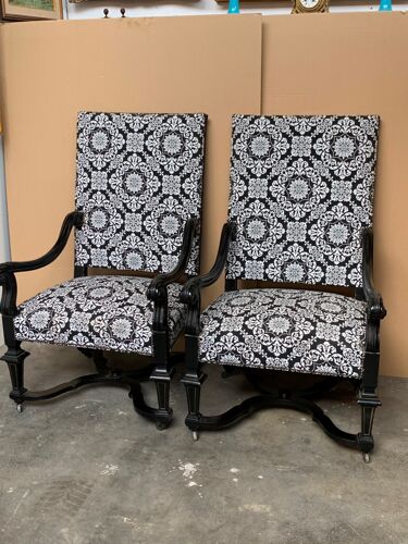 Deux fauteuils Napoléon III