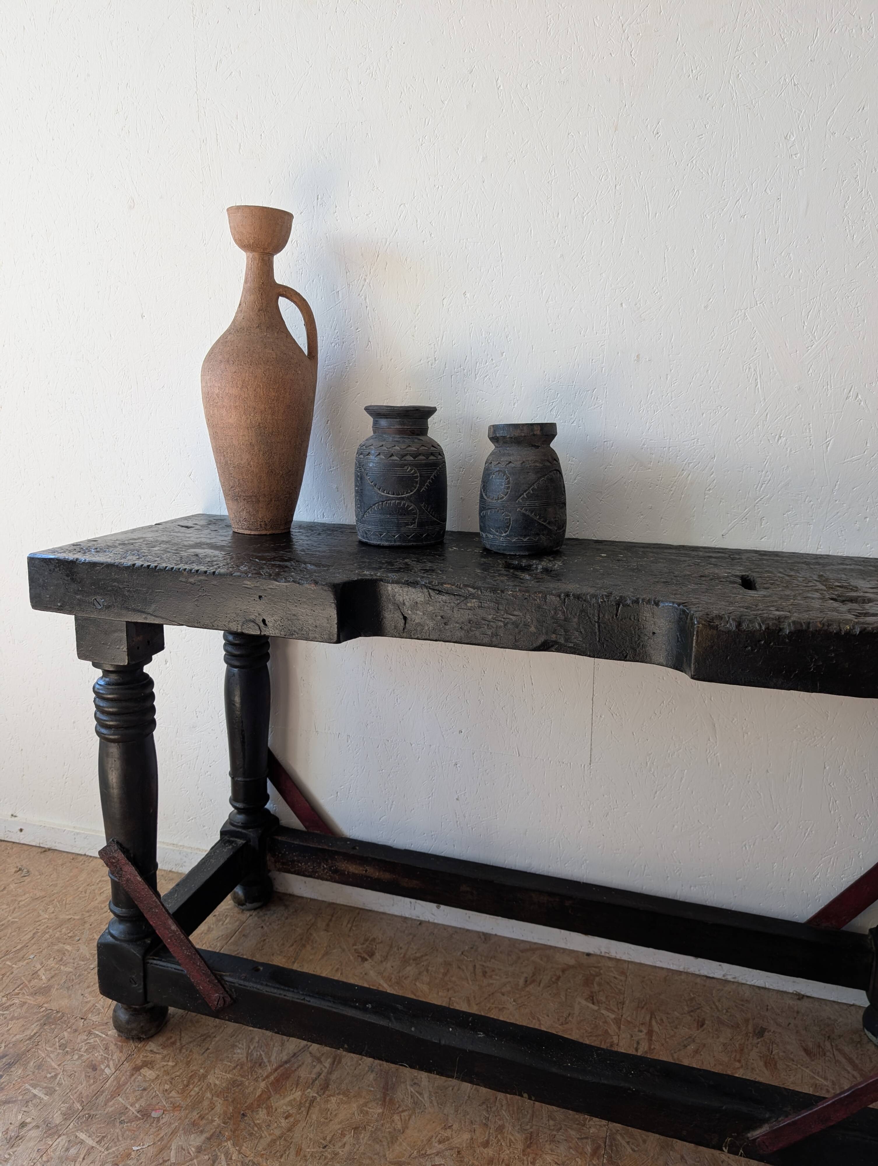 Console / old solid wood jeweler's workbench, turned legs