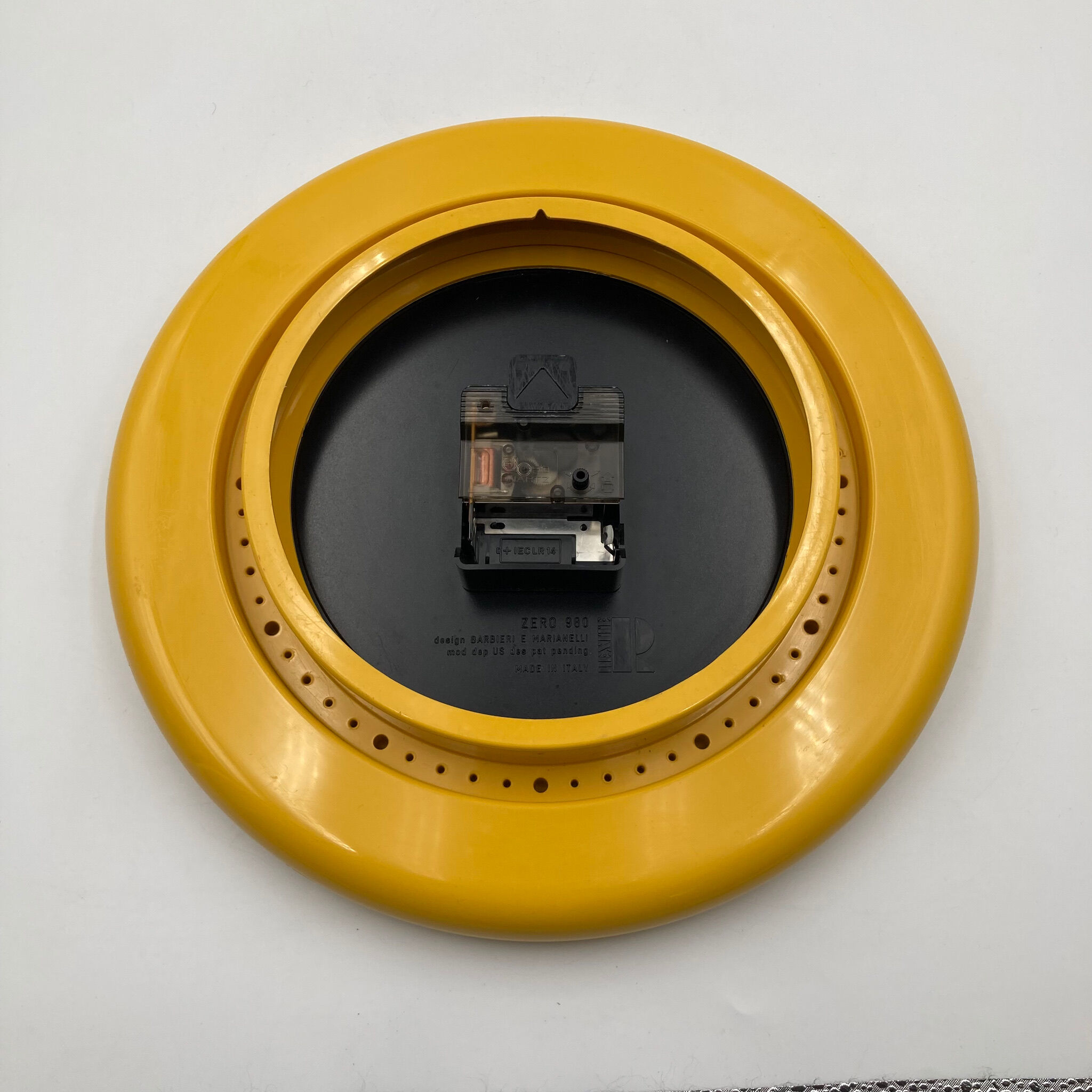 Horloge murale modèle zero 980 DE Raul Barbieri et Giorgio Marianelli - Design Wall Clock Made in Italy