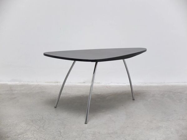 Table basse libre forme rare par Mauser Werke, années 1950.