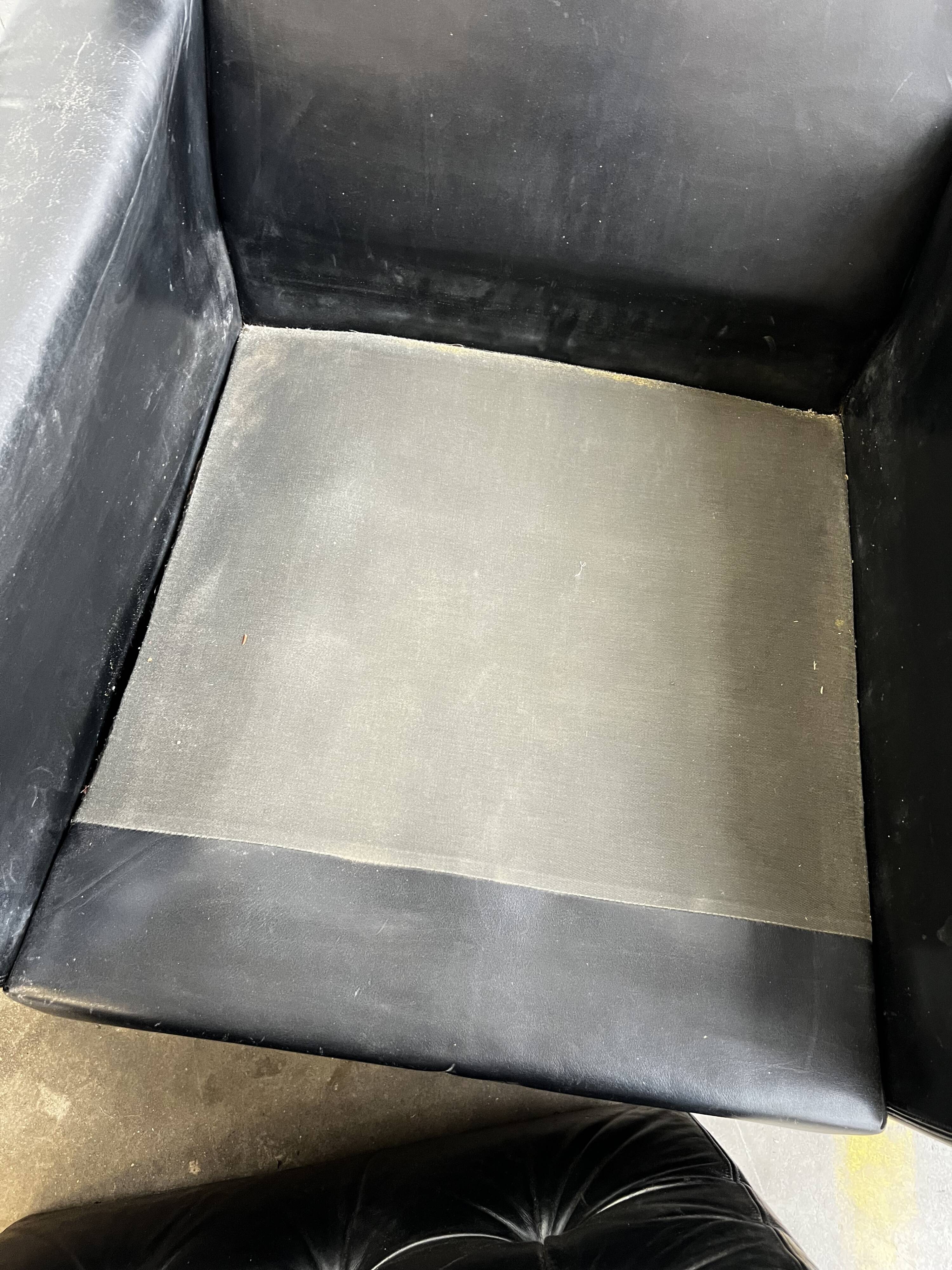 Set of 2 vintage individual seats/armchairs/club seats