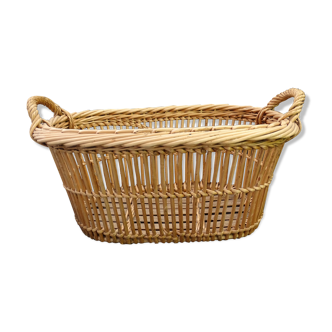 Basket or old wicker laundry basket