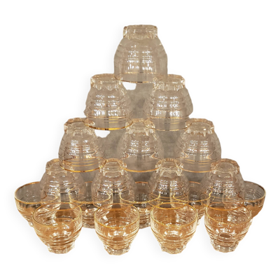 18 verres vintage pied étoile liseré doré