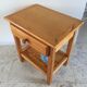 Table de chevet vintage en pin massif