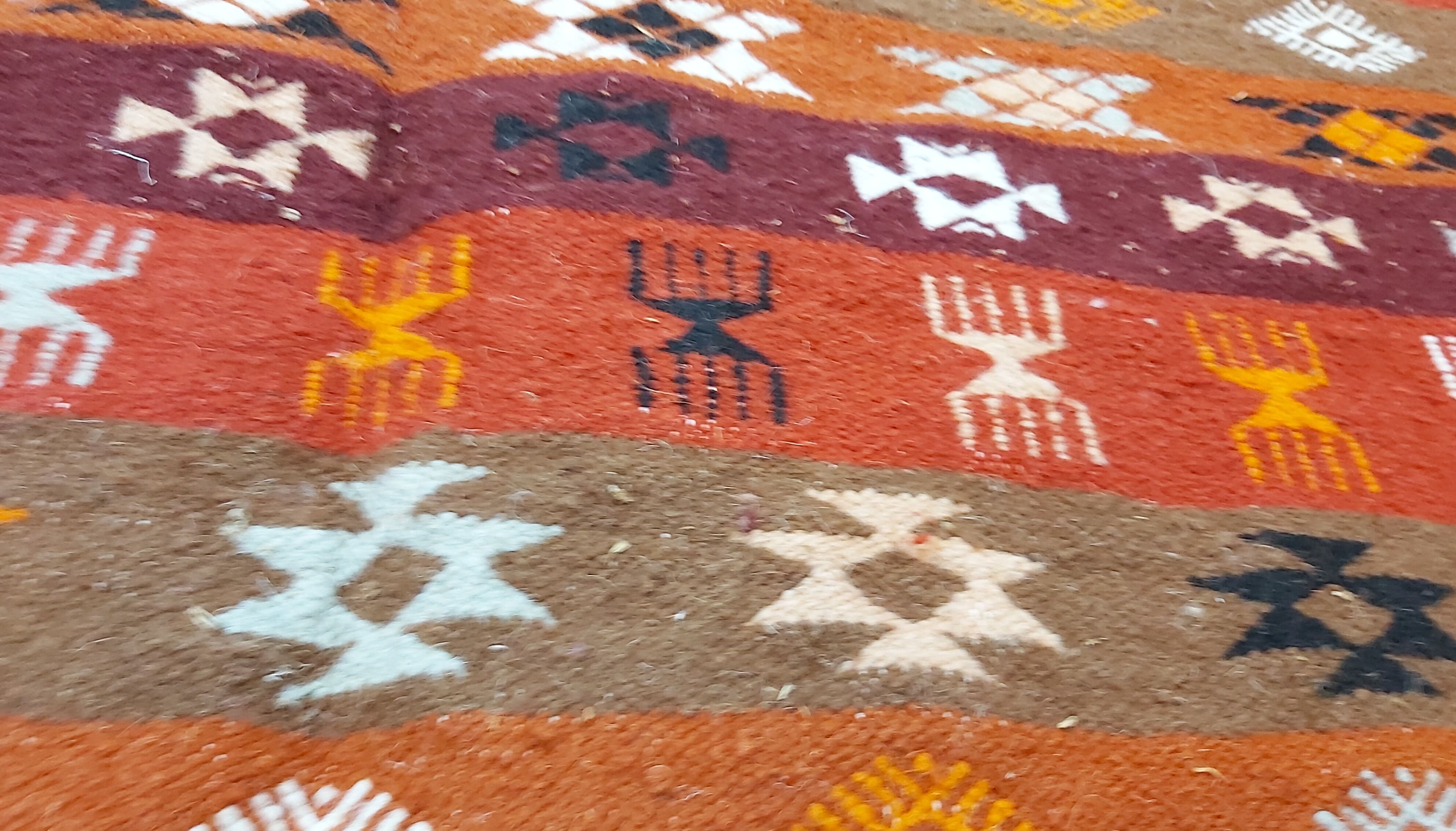 Traditional handmade Berber carpet 127x185cm