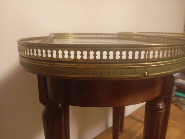 Tables basses bouillotte rognon de style Louis XVI
