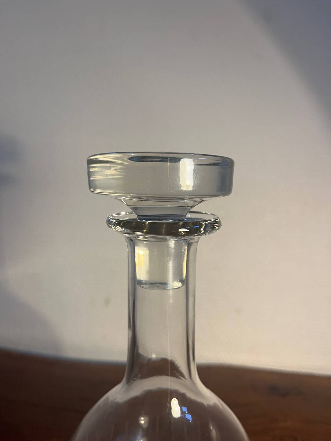 Numbered 118 cut crystal decanter