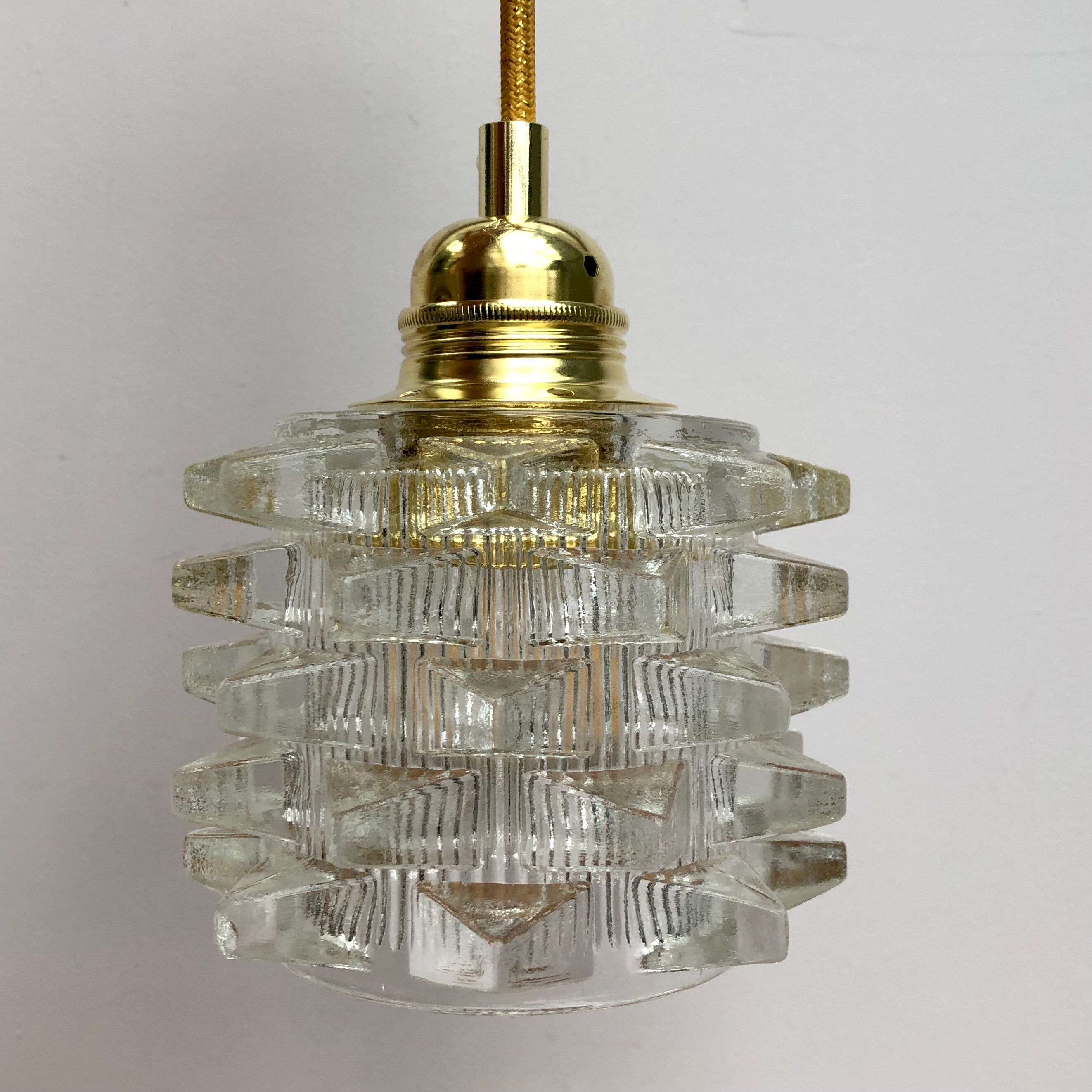 Vintage moulded glass tulip walker