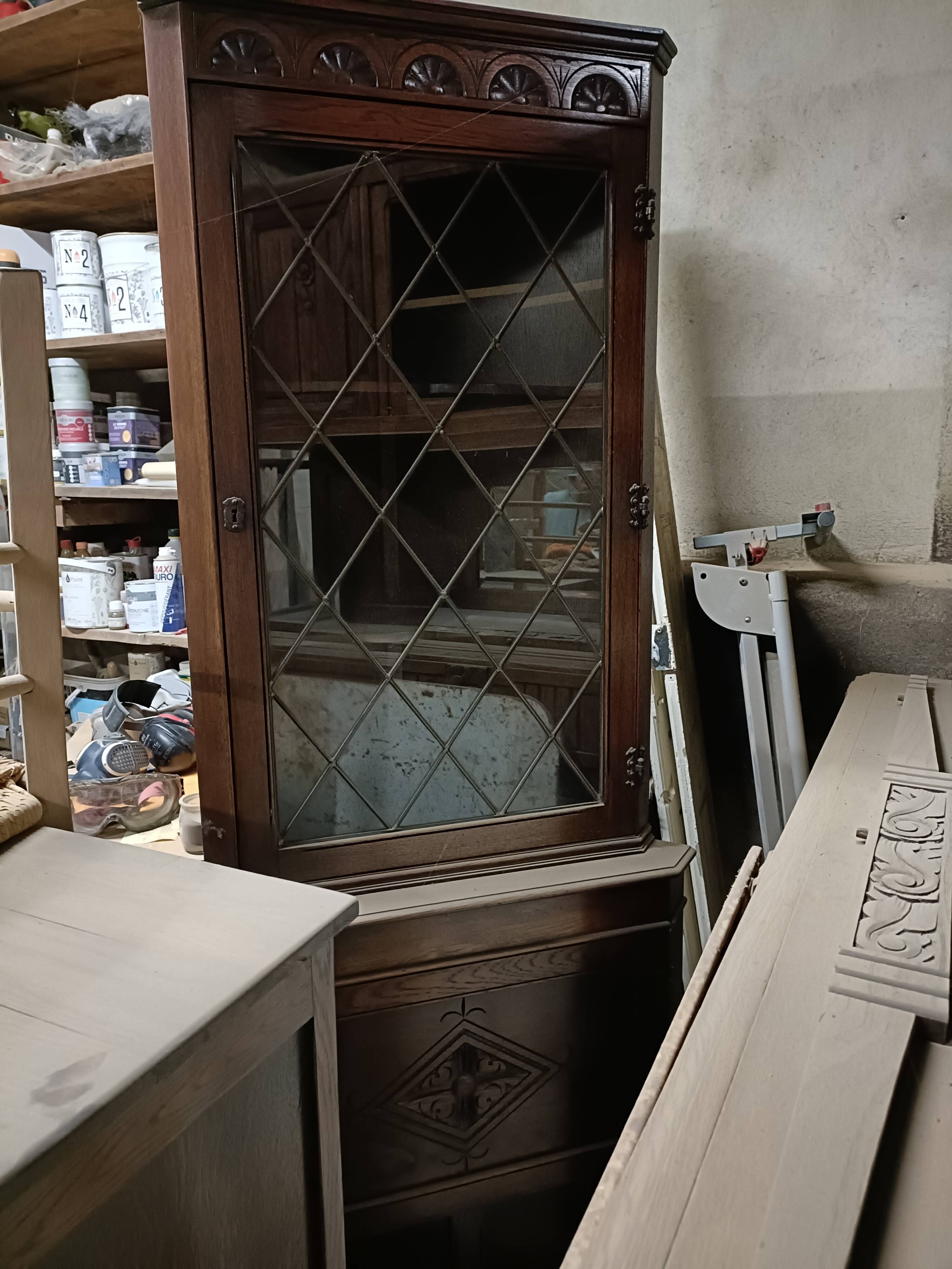 Renovated English corner library