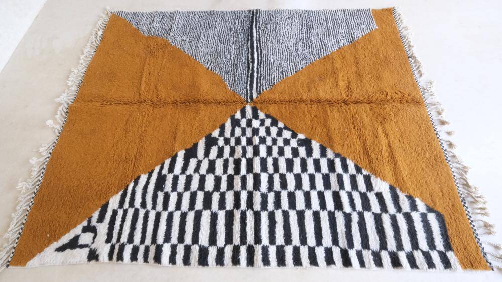 Contemporary Moroccan Rug - 268 x 212 cm