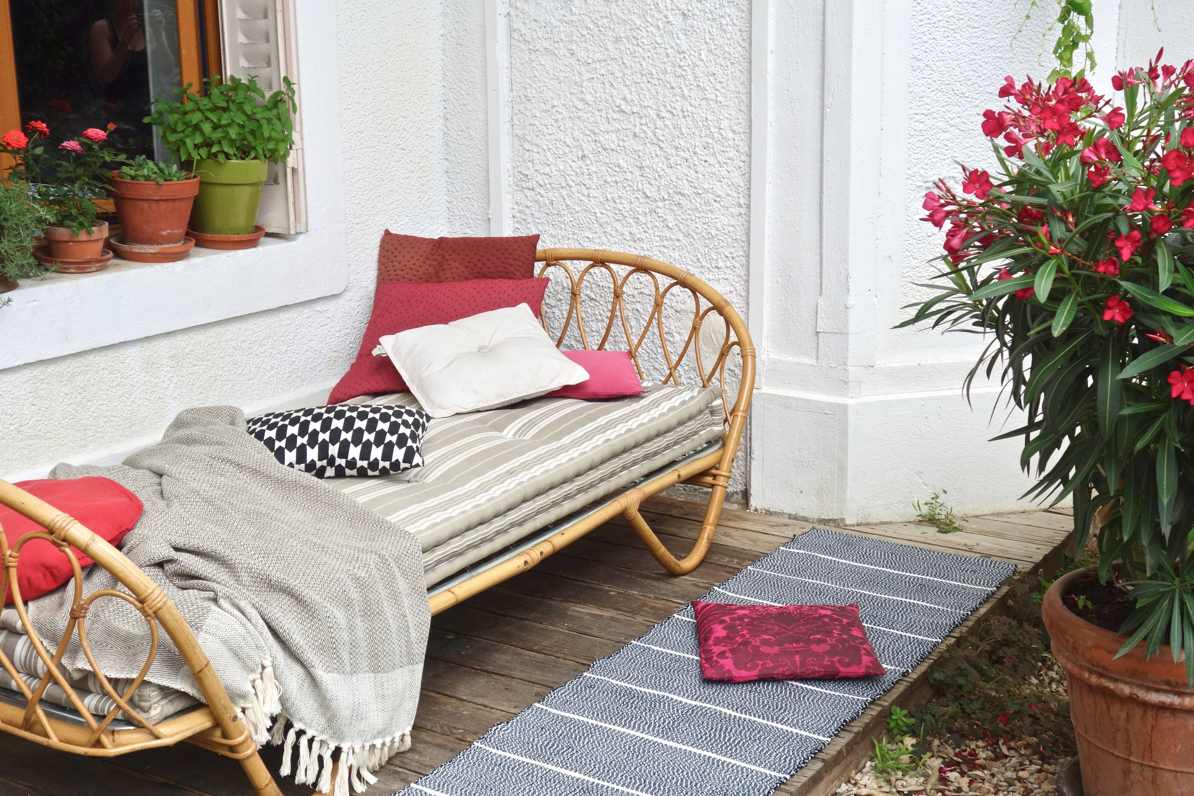 Bed basket rattan 60s