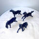 Lot 4 anciens chevaux statuettes bleues vintage