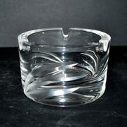 Cendrier vintage en cristal taillé signé Carabin 1989