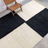 Handmade white and black beret rug