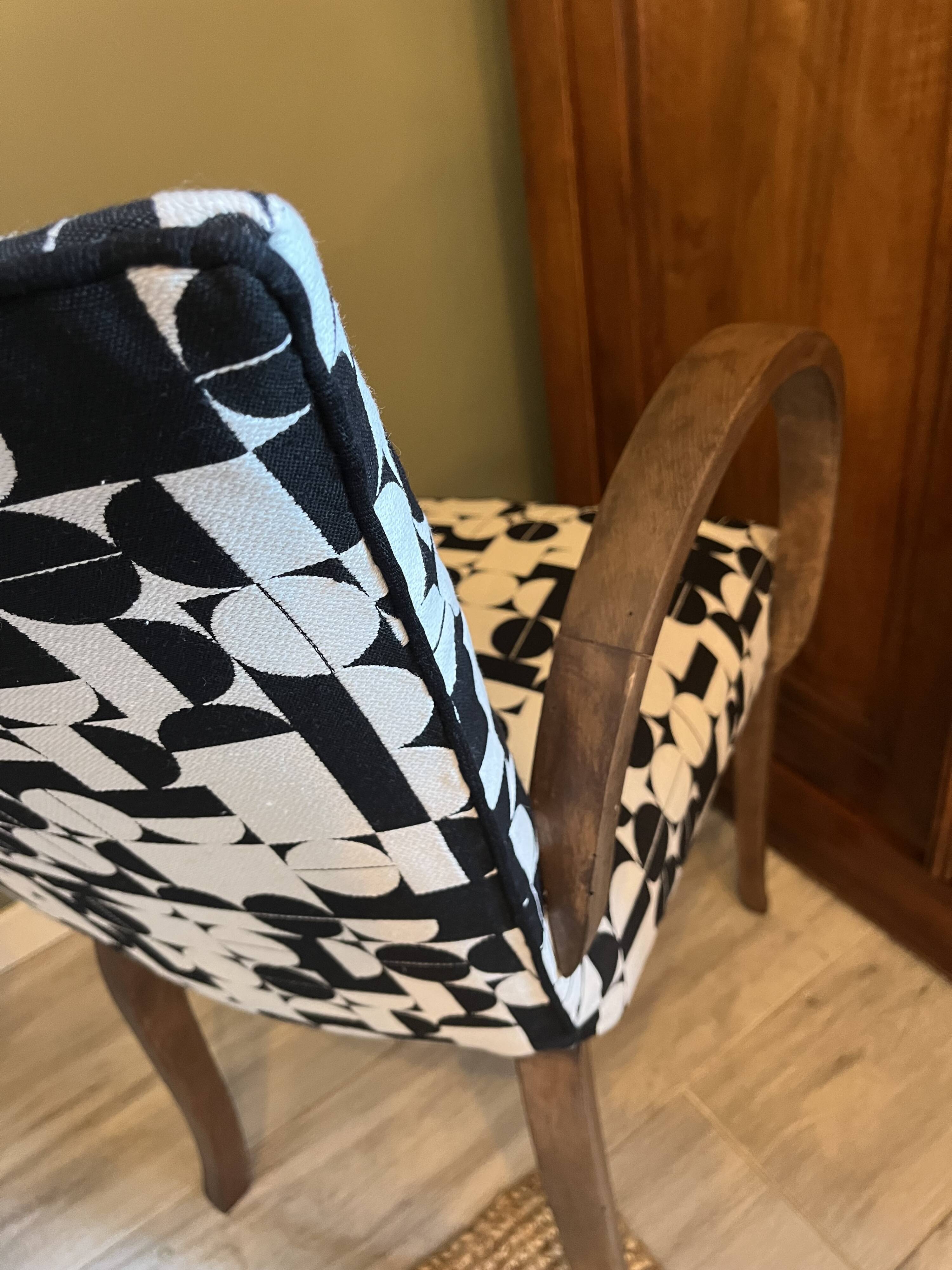 Bridge chair