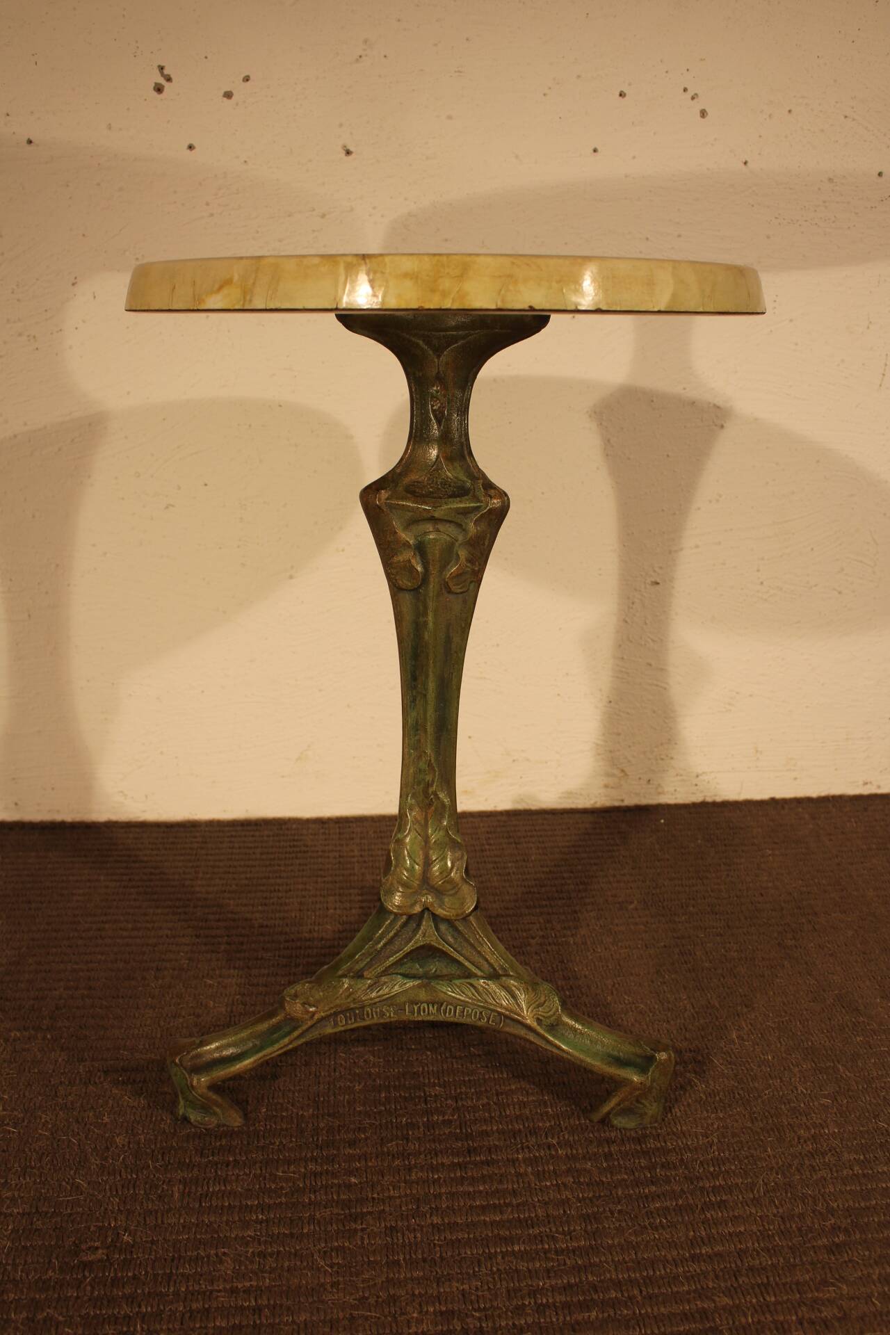 Guéridon de Hector Guimard