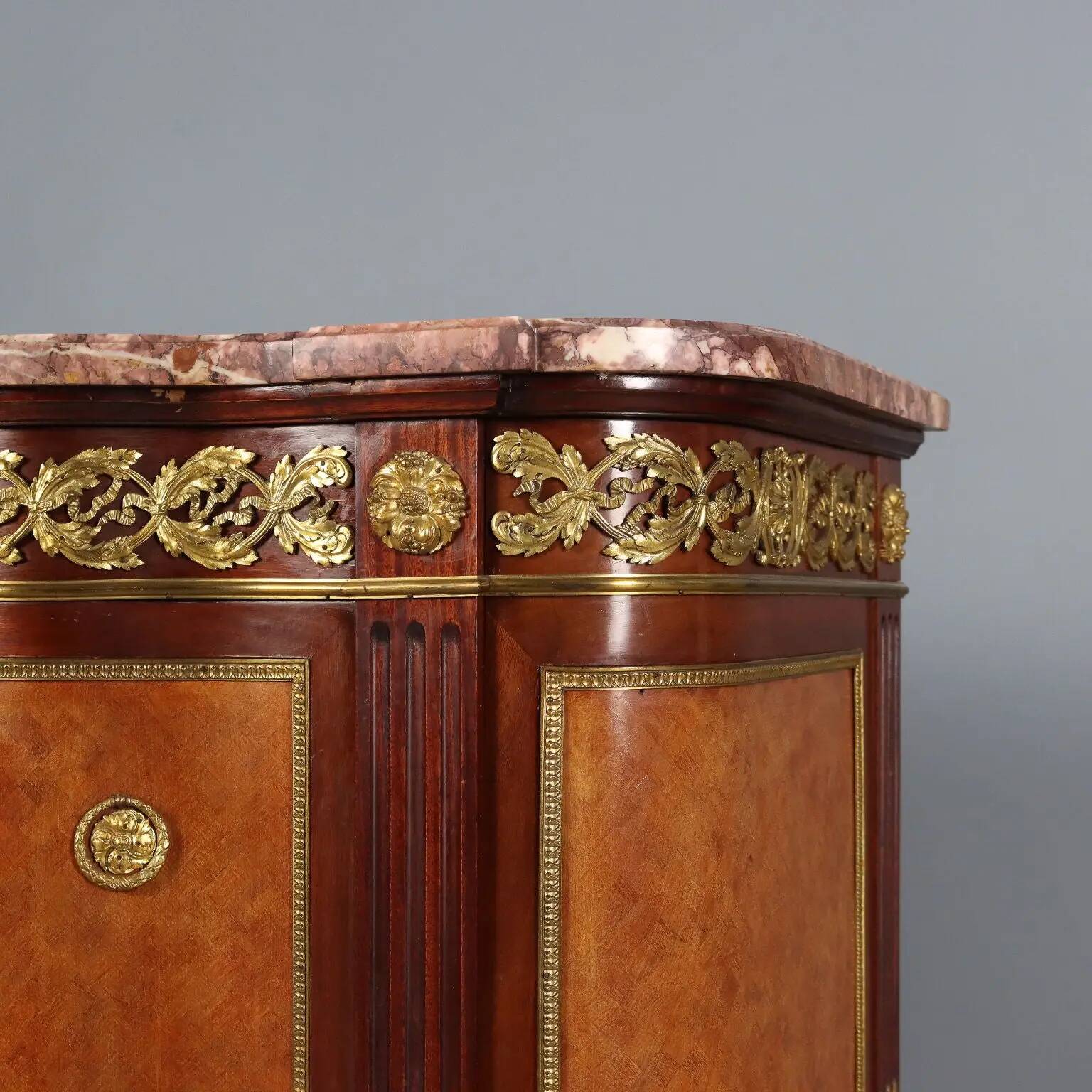 Louis XVI-style buffet in mahogany and gilded bronze, 20th century.