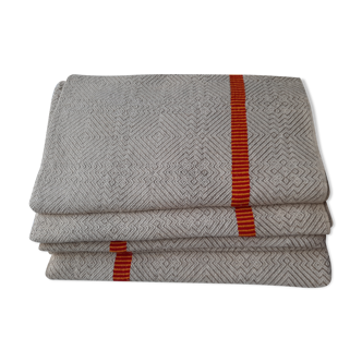 Lot of 4 Basque tea towels