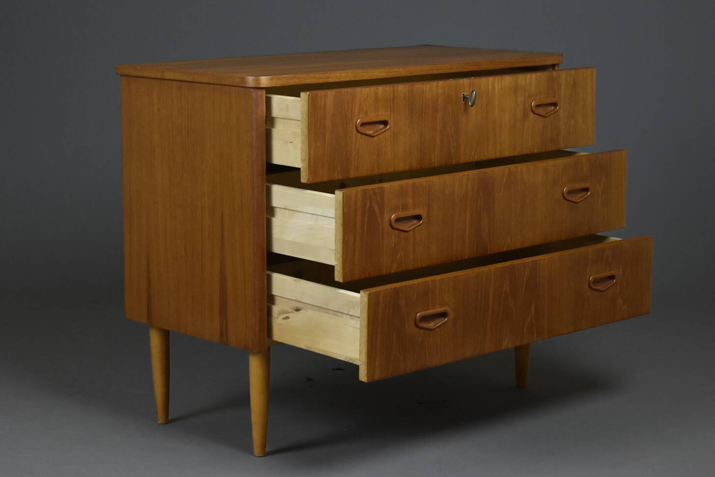 Commode scandinave en teck, années 1960