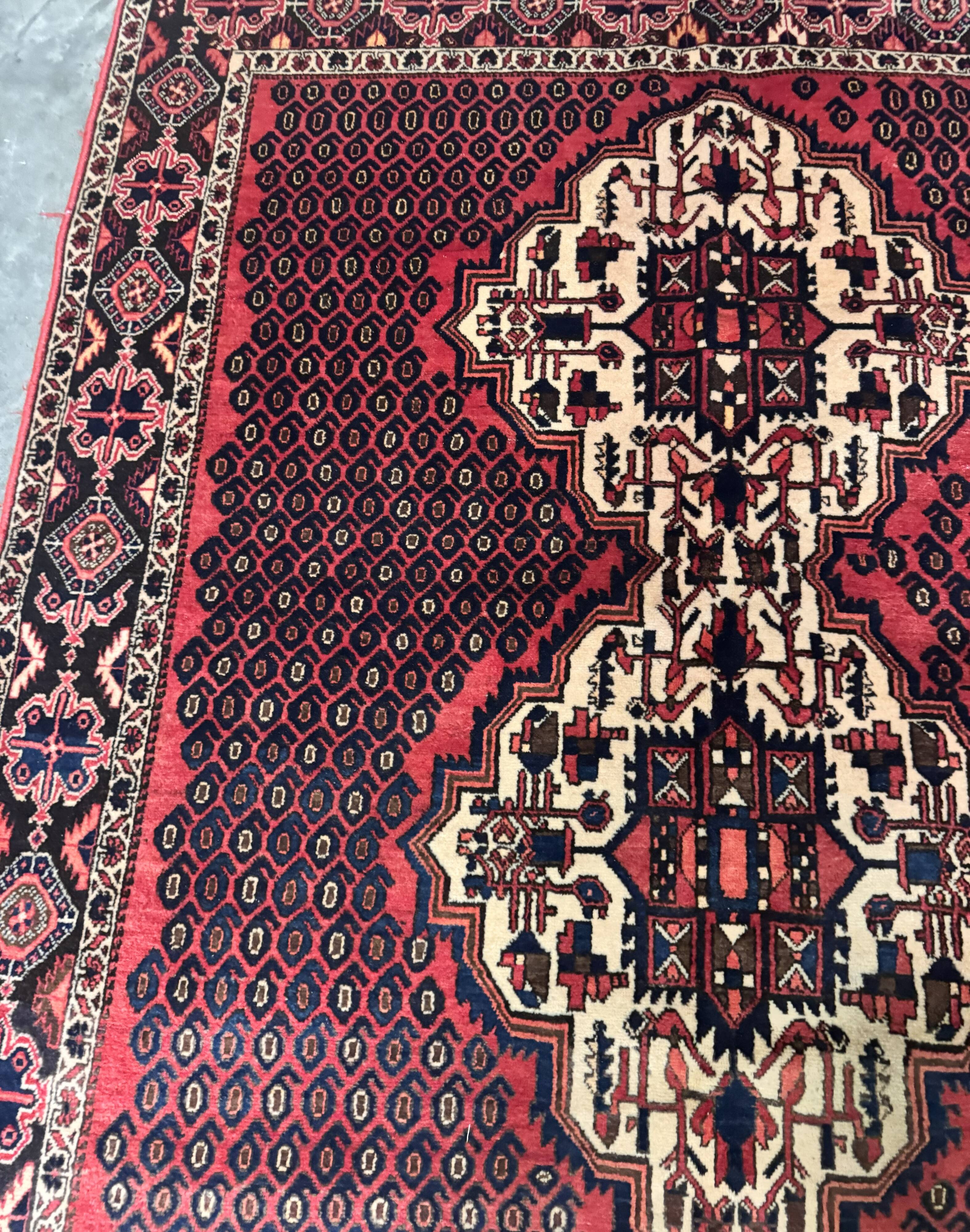 handmade Persian rug from Hamedan