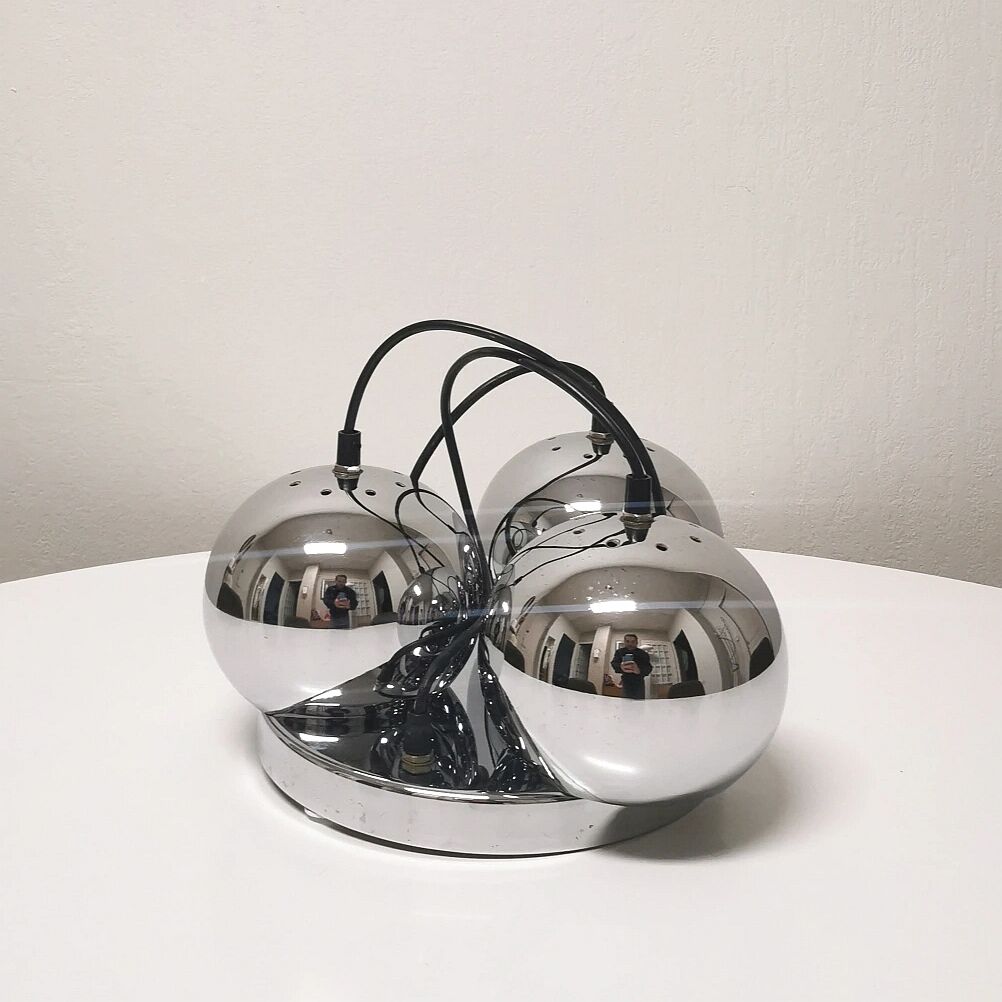 Eyeball stunt suspension